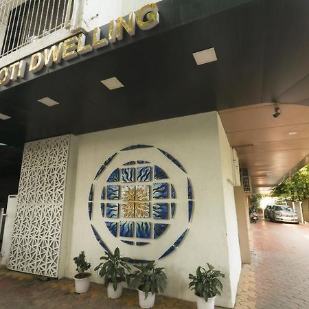 מומביי Jyoti Dwelling Hotel מראה חיצוני תמונה